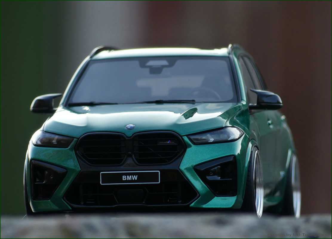 1:18 BMW X5 M Competition Isle of Man grün 2023 inkl.OVP